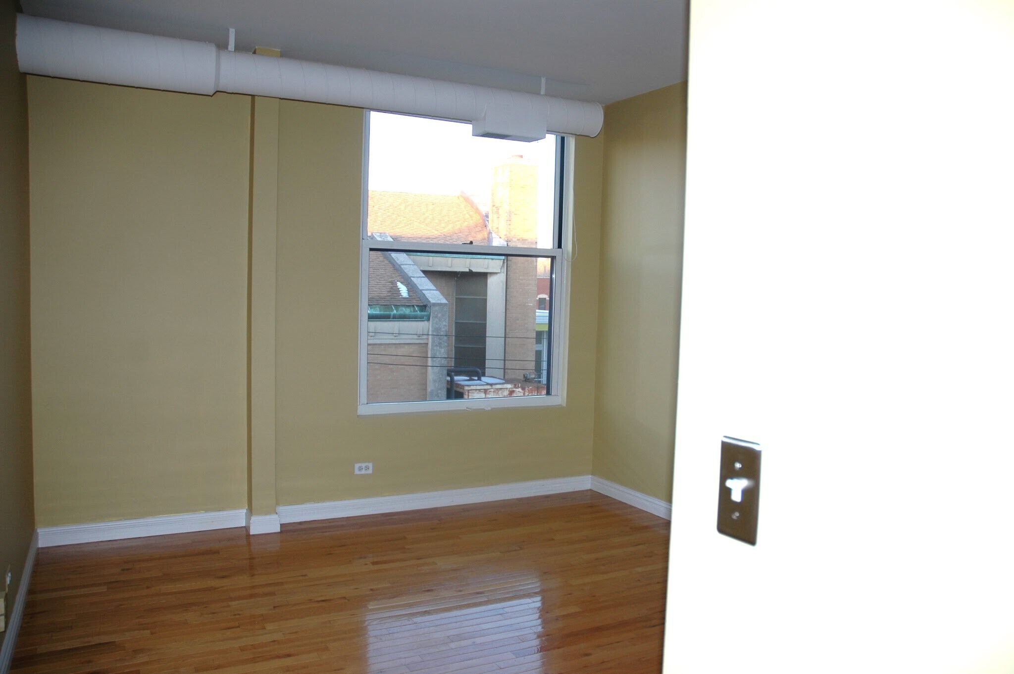 Second bedroom - 525 N Ada St