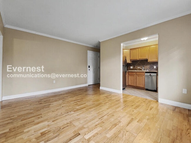 Building Photo - 276 S Sherman St