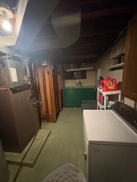 Building Photo - 1421 12th St N