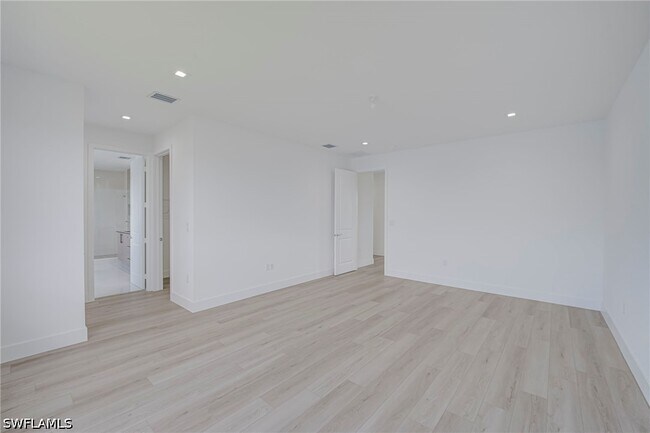 Building Photo - 4775 Quercia Dr