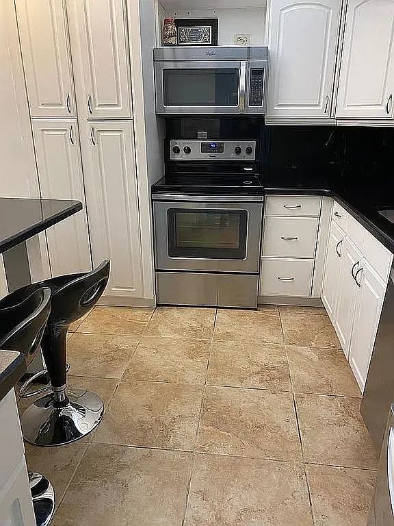 Building Photo - 290 174th St St