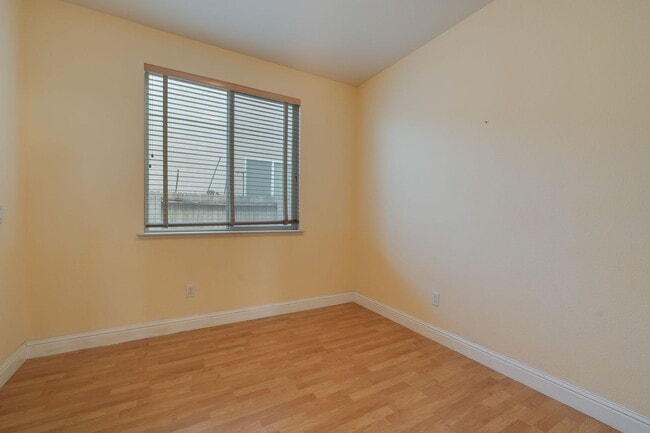 Building Photo - 9538 Fox Wind Ct