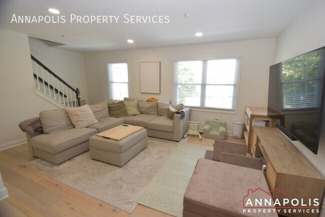 Building Photo - 1107 Brassie Ct