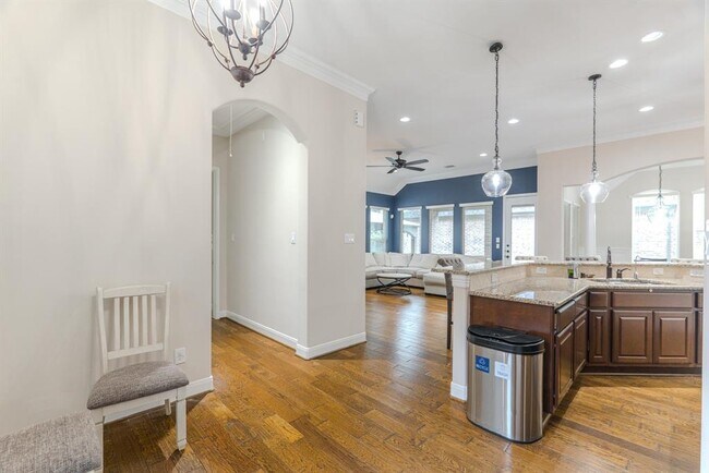 Building Photo - 34 Danby Place