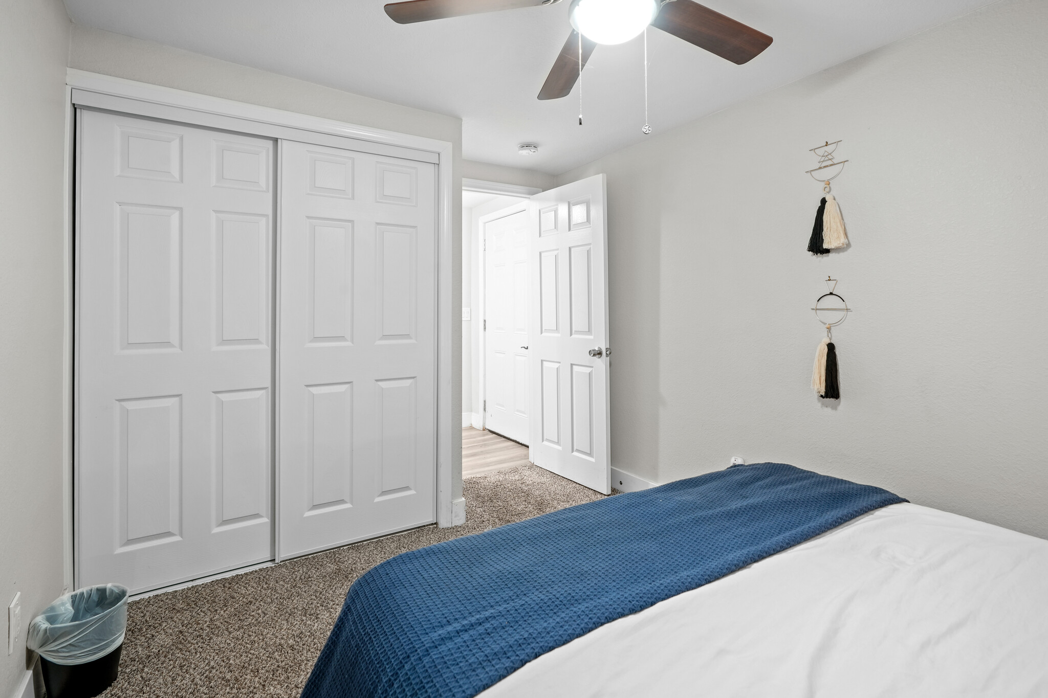 Building Photo - 43032 Sunset Dr