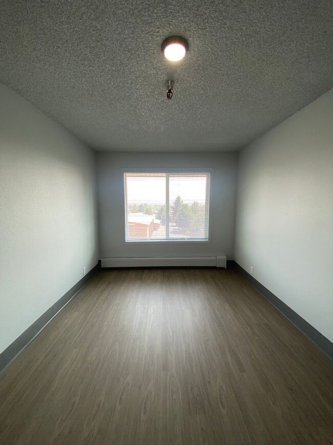 Building Photo - 151 N Williams Ave