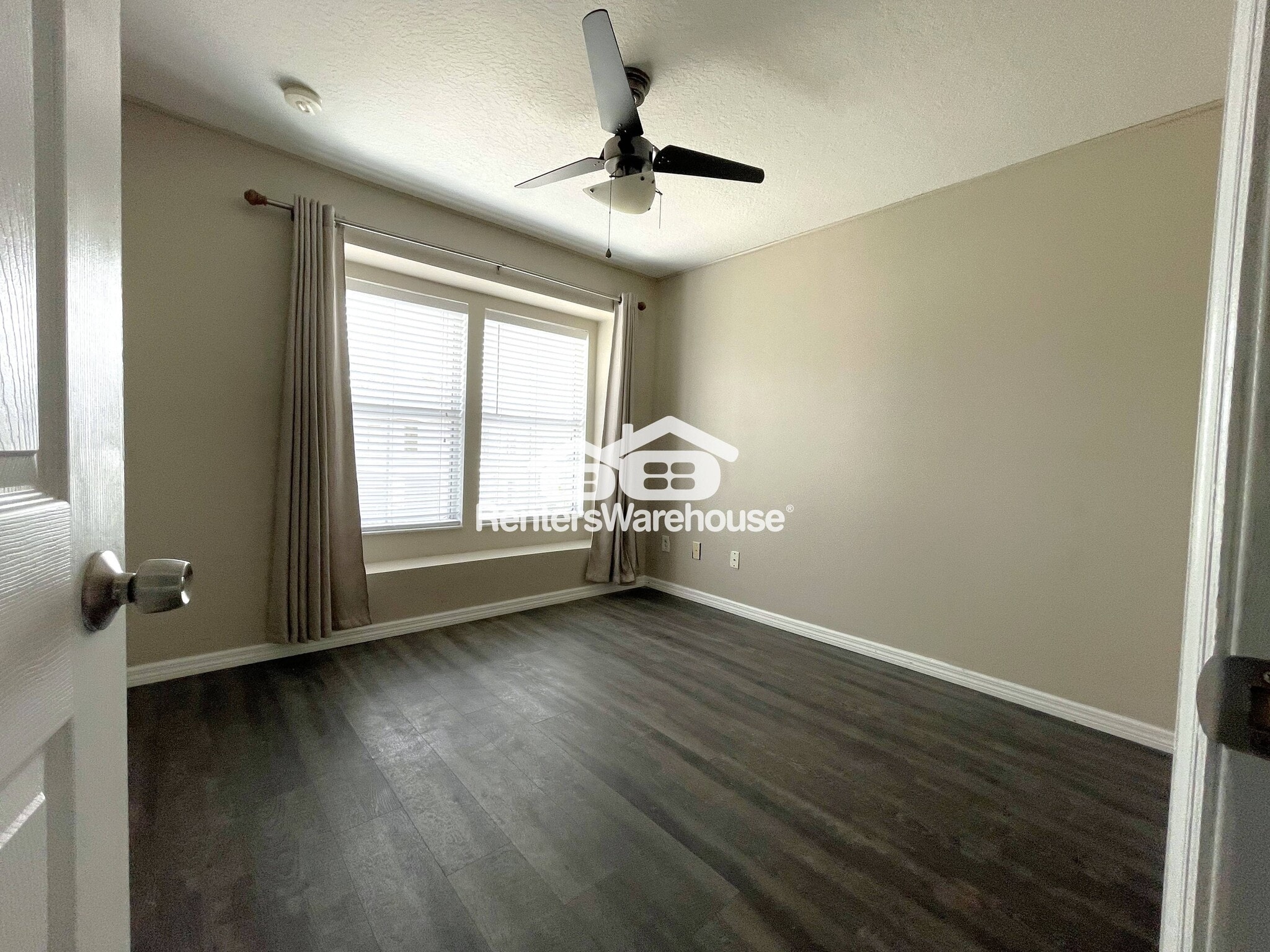 Building Photo - 507 Vincinda Crest Way