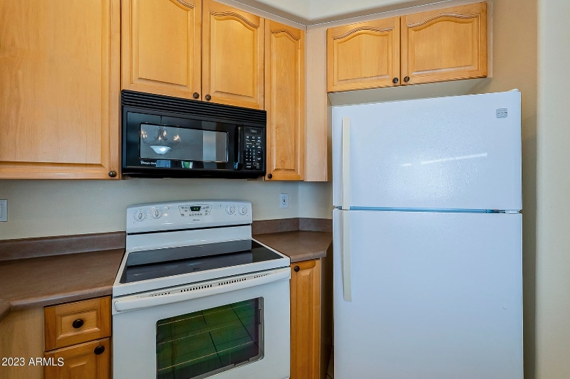 Building Photo - 4200 N 82nd St