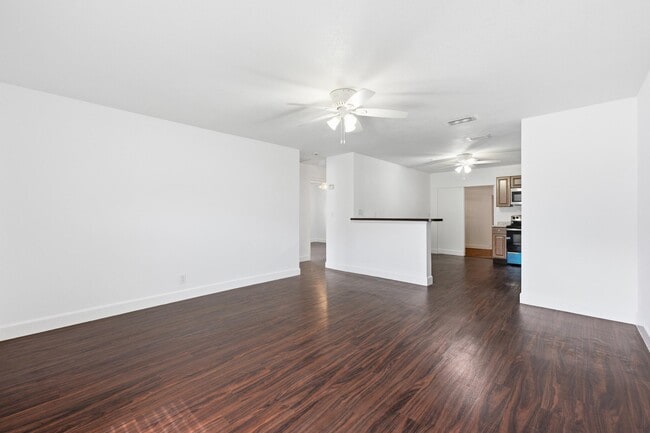 Building Photo - 3847 Roan Ct E