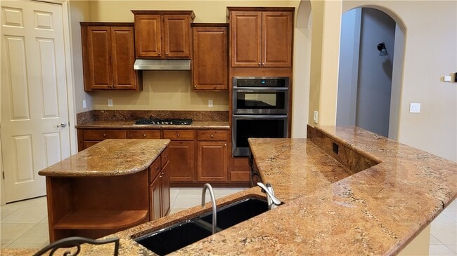 Building Photo - 6301 Vista Laguna Dr