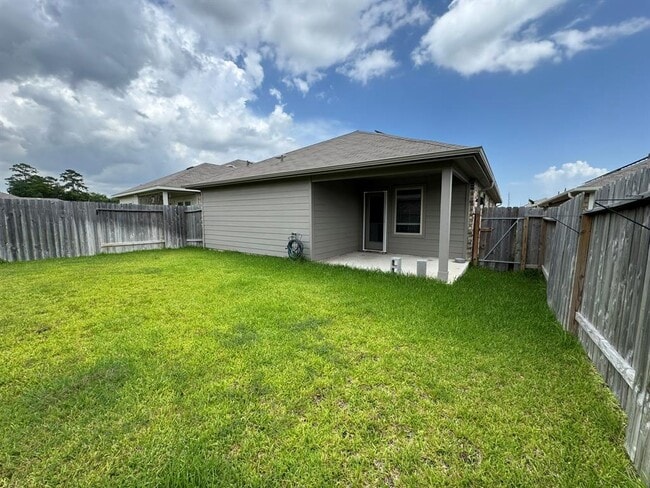 Building Photo - 2407 Poplar Copse Ct