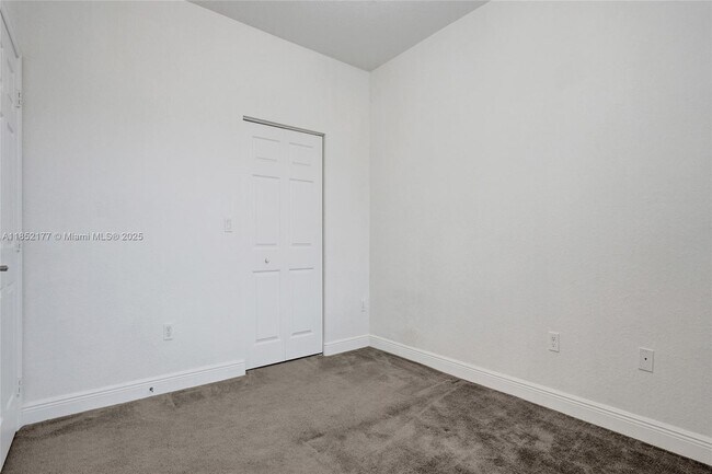 Building Photo - 1401 SW 147th Ter