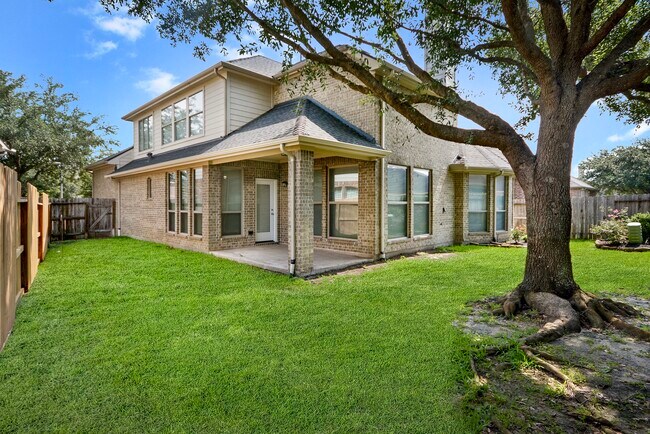 Building Photo - 28243 Chalet Park Dr