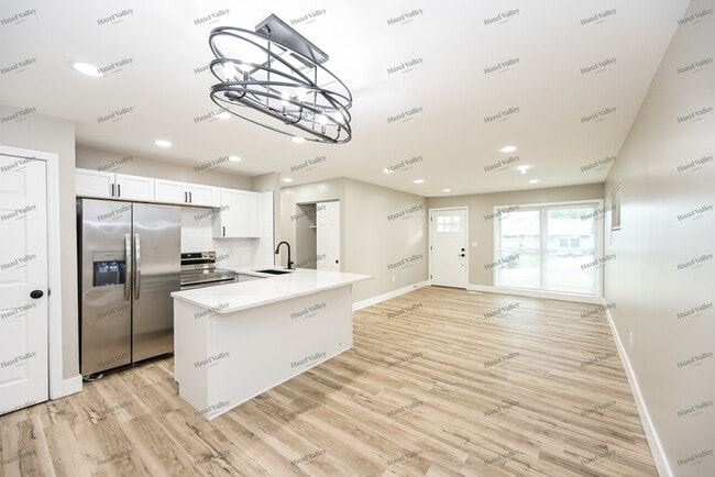 Building Photo - 1320 Ovid Ave