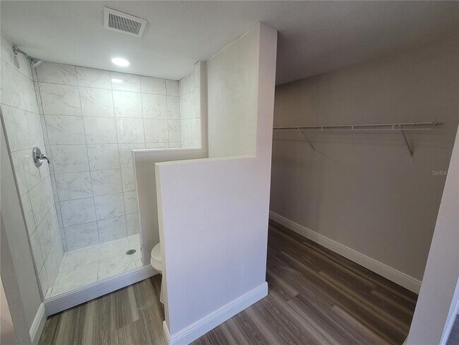 Building Photo - 1160 Calle Del Norte