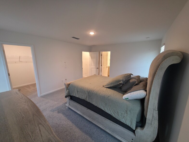 Building Photo - 1173 Abbott St