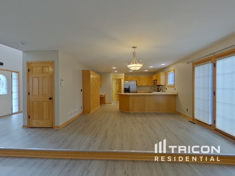 Building Photo - 22209 Red Oak Dr