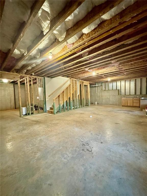 Building Photo - 232 Pinehurst Dr