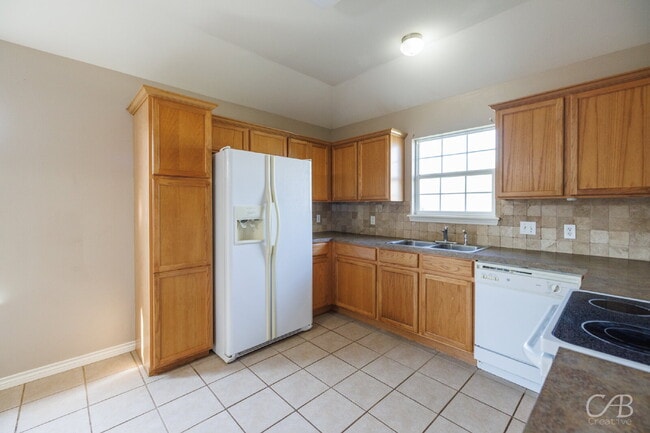 Building Photo - For Lease