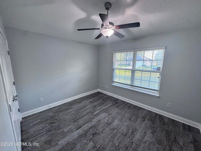 Building Photo - 7565 Westland Oaks Dr