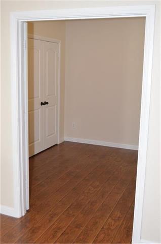 Building Photo - 544 Braewick Dr