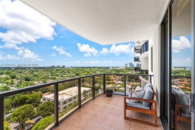 Building Photo - 2301 SW 27th Ave