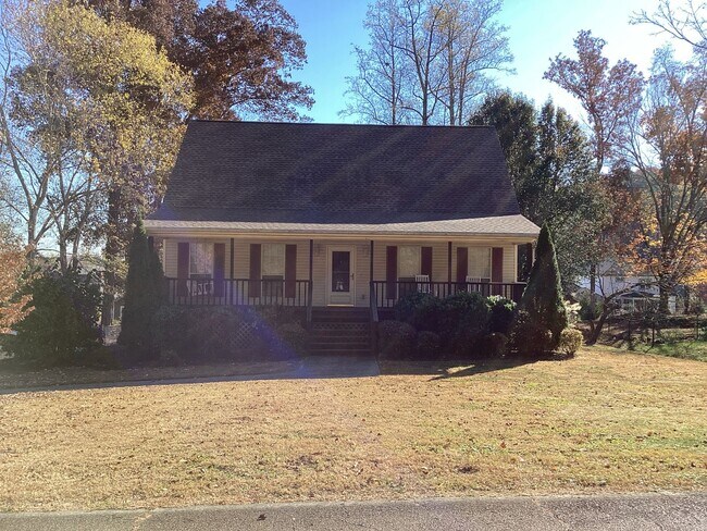 Building Photo - Great Family Home