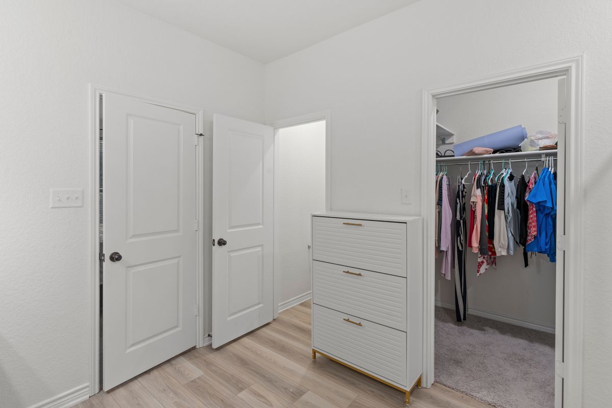 Building Photo - 5714 Agave Spine