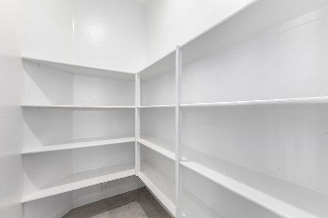 Building Photo - 3241 W Shanley Ave