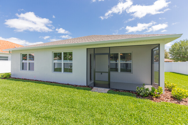 Building Photo - 10 Fairchild Ln