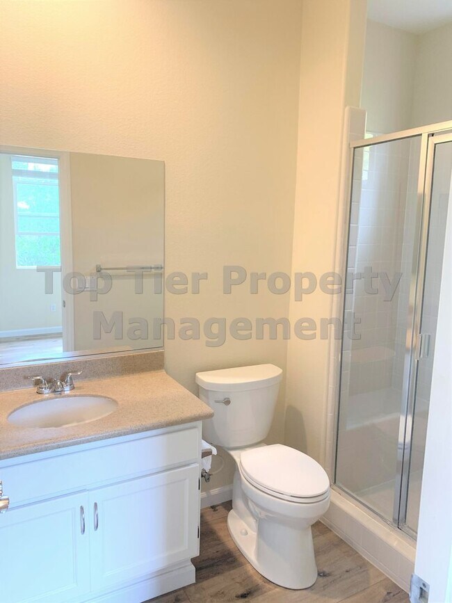 Building Photo - 5573 Coyote Ct