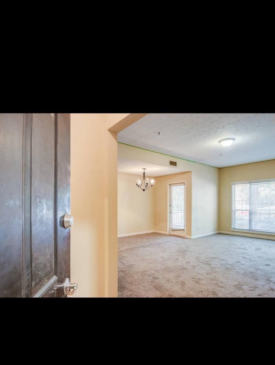 Building Photo - 1250 Parkwood Cir SE