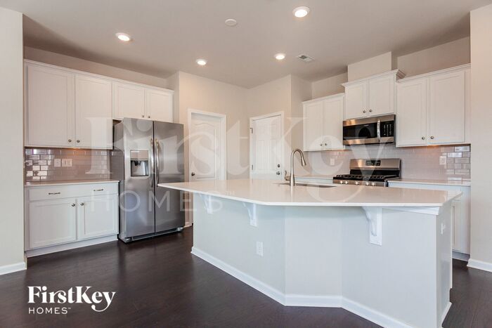 Building Photo - 2212 Killian Creek Dr