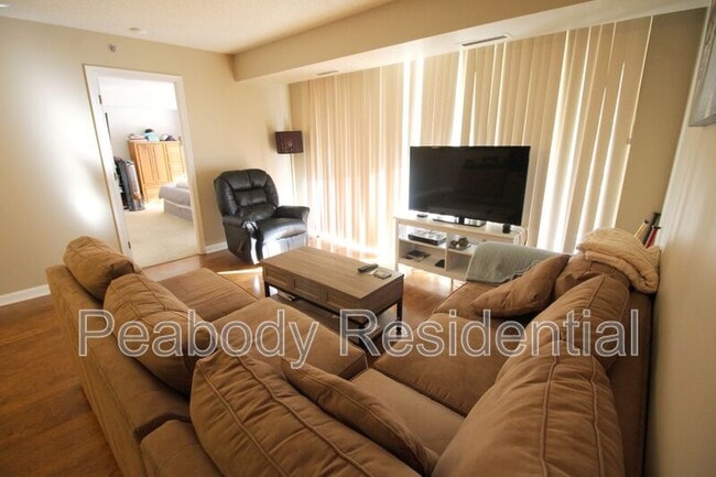 Building Photo - 1200 Braddock Pl