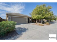 Building Photo - Embrace Comfort and Style in This Elegant ...