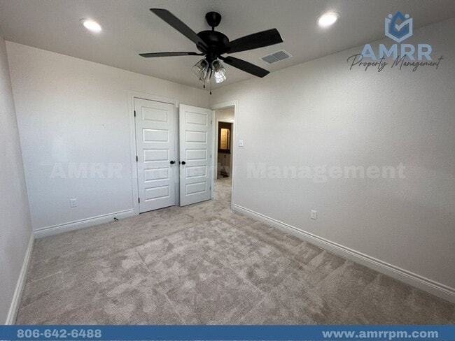 Building Photo - Easy Living with AMRR: Beautiful 4-Bedroom Home Near HEB
