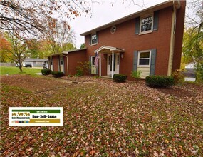 Building Photo - Updated 3 bedroom, 2.5 bath South bend IN ...