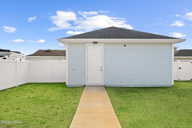 Building Photo - 2101 Kingfisher Ct