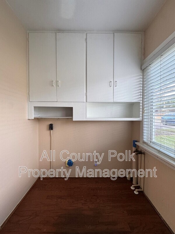 Building Photo - 422 E Belmar St