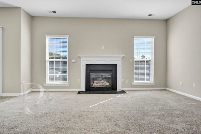 Building Photo - 211 Pinebluff Ct