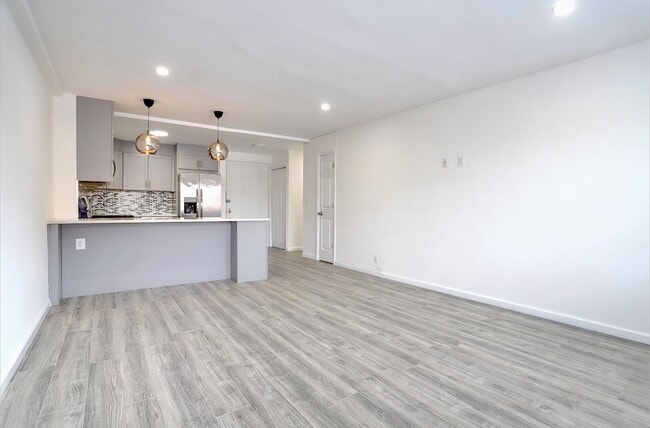 Building Photo - 7100 JFK Blvd E