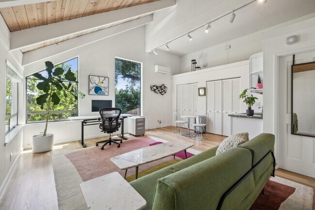 Building Photo - 85 Ridge Rd