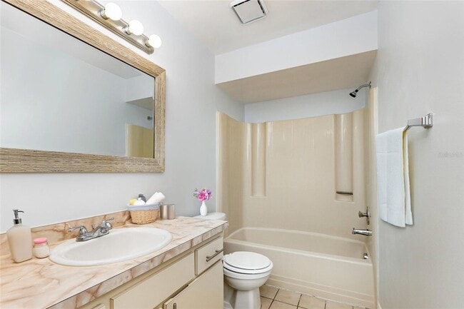 Building Photo - 588 Imperial Pl