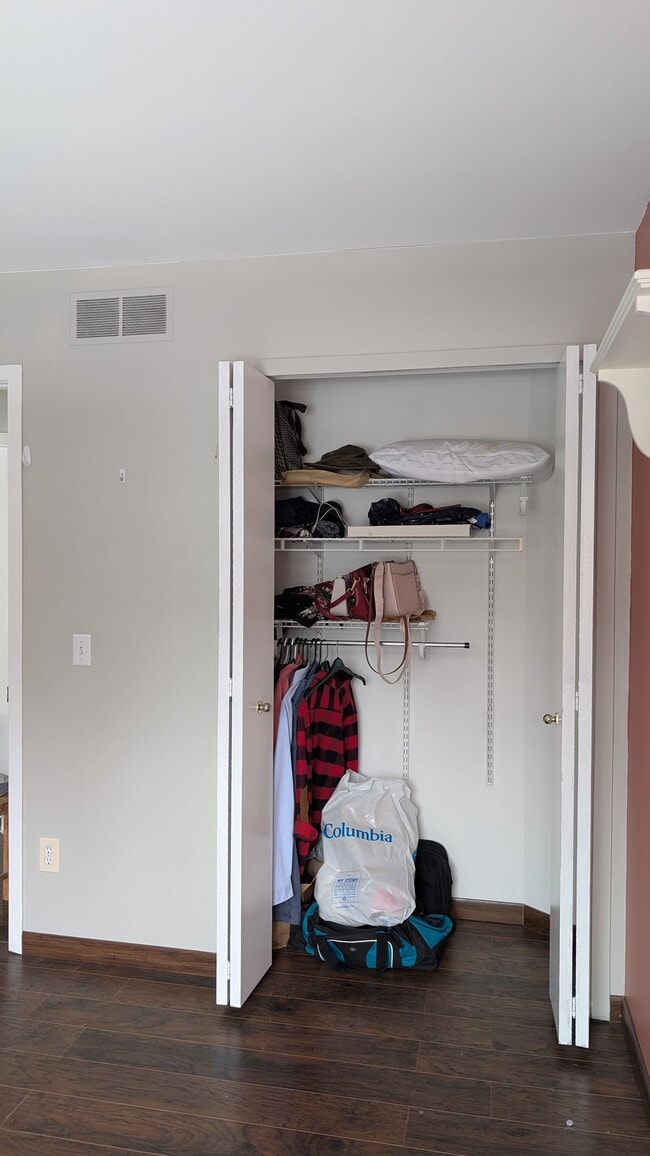 Building Photo - 1617 Norton Creek Blvd