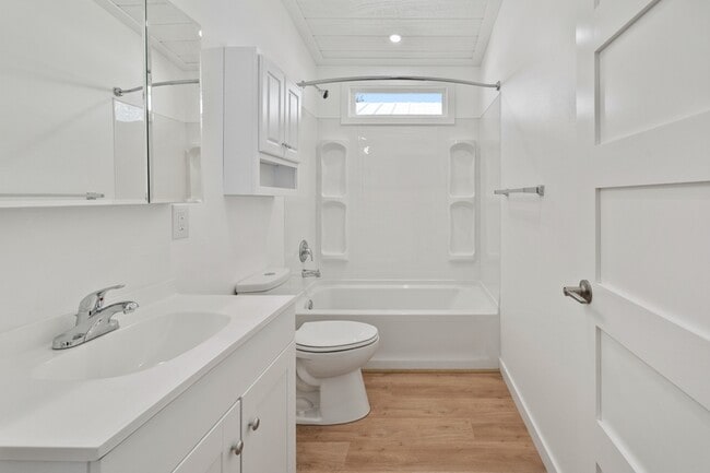 Building Photo - 720 Pritchett Ln