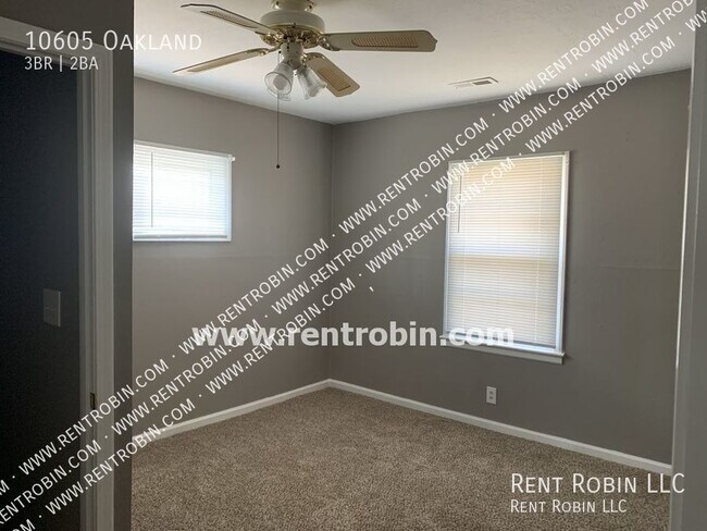 Building Photo - 10605 Oakland-