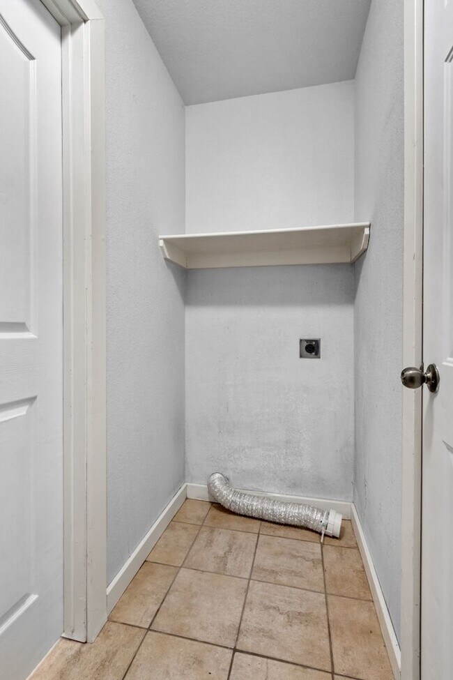 Building Photo - Great 3 bed/2 bath home in quiet Pea Ridge neighborhood!