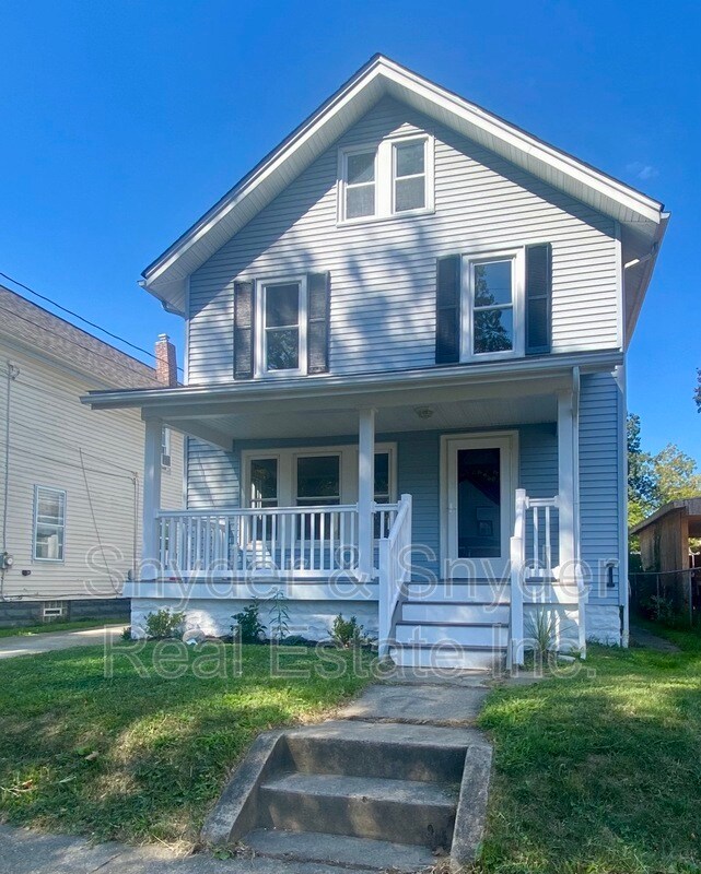 Building Photo - 1062 Pitkin Ave