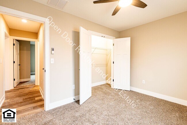 Building Photo - 10545 Old Leo Rd