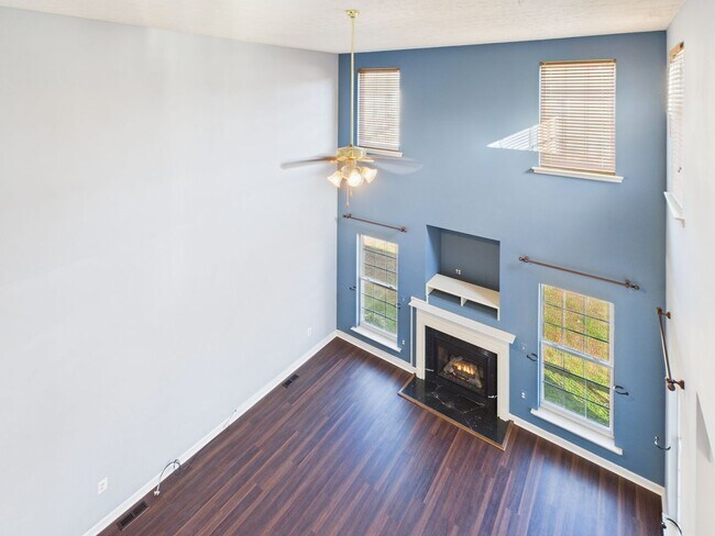 Building Photo - 10561 Gallant Fox Way